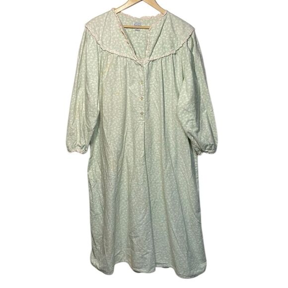 LANZ OF SALZBURG Vintage Flannel Nightgown - Picture 1 of 10